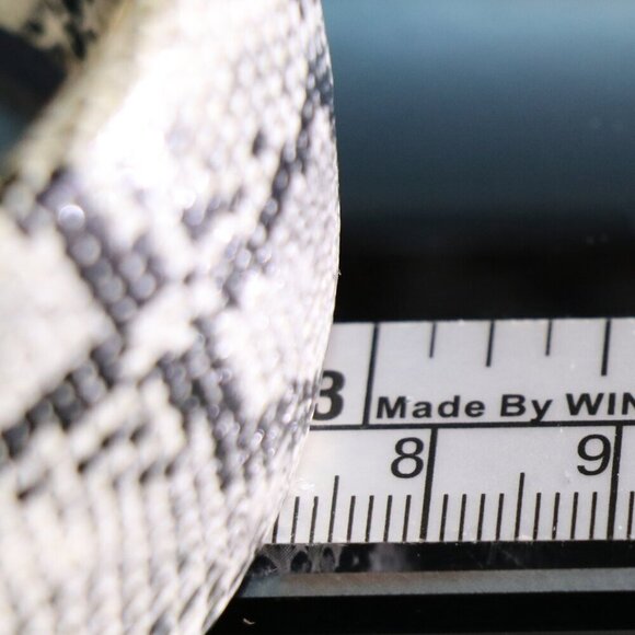 Vintage Faux Snakeskin 1.5" Wide Bangle Bracelet with 2.5" Diameter - Picture 3 of 5